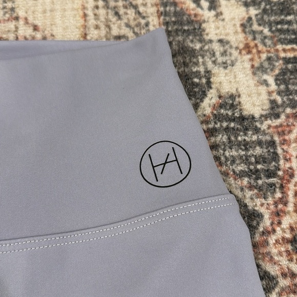 Heroes Athletic Leggings, Size Small - Picture 2 of 4